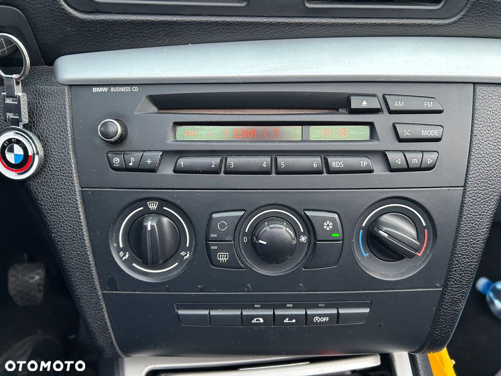 BMW Seria 1 118d Cabrio Limited Edition Lifestyle mit M Sportpaket - 11