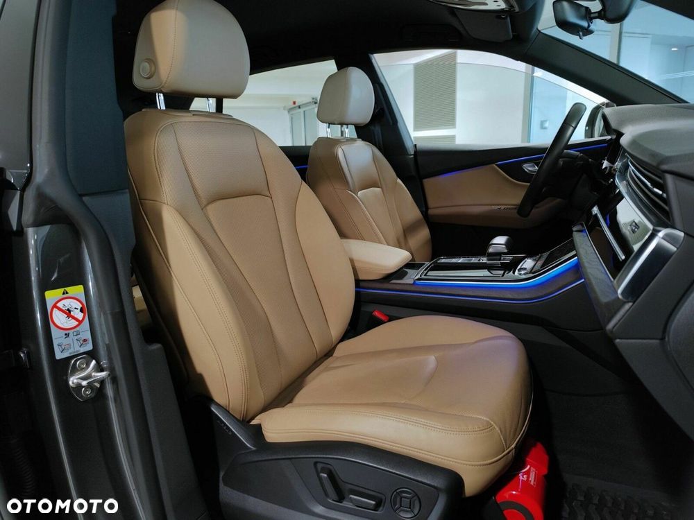 Audi Q8 - 17