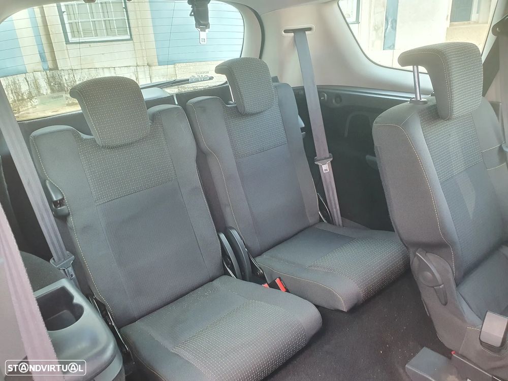 Renault Grand Scénic 1.5 dCi Dynamique S 7L - 31