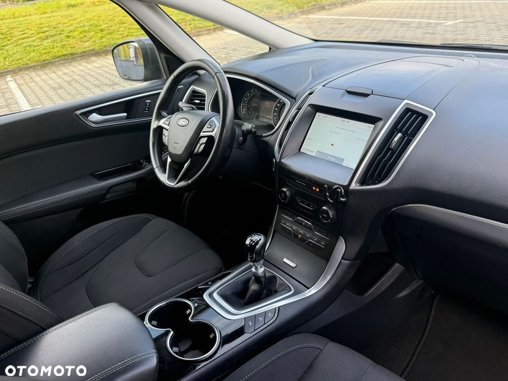 Ford S-Max 2.0 TDCi Titanium - 36