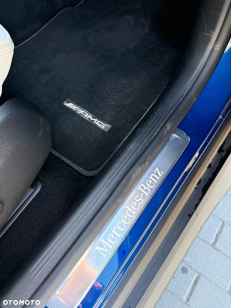 Mercedes-Benz GLC 300 mHEV 4-Matic AMG Line - 9
