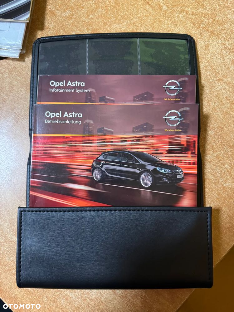 Opel Astra 1.4 Turbo Cosmo - 10