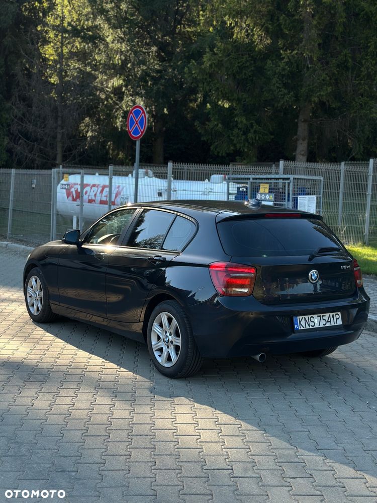 BMW Seria 1 116d - 4