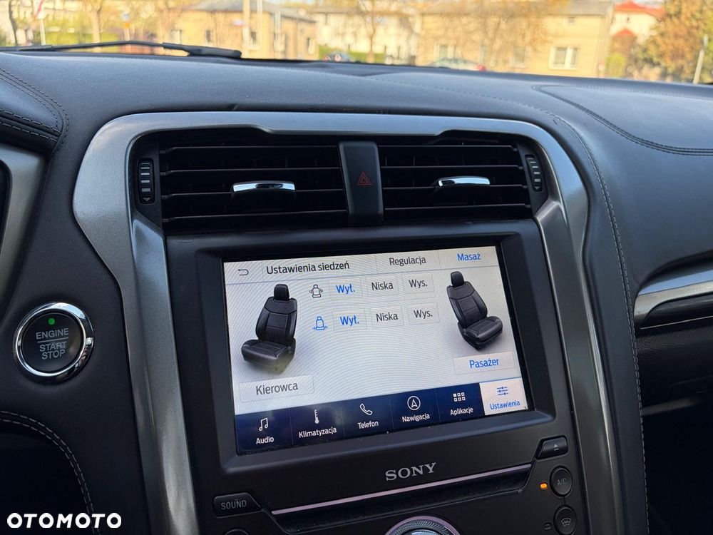 Ford Mondeo SW 2.0 Hybrid Vignale - 32