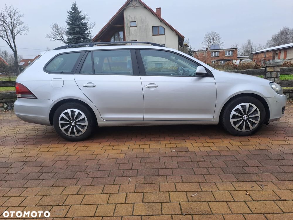Volkswagen Golf 1.6 TDI BlueMotion Technology Comfortline - 8
