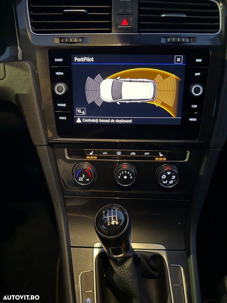 Volkswagen Golf 2.0 TDI (BlueMotion Technology) Comfortline - 30