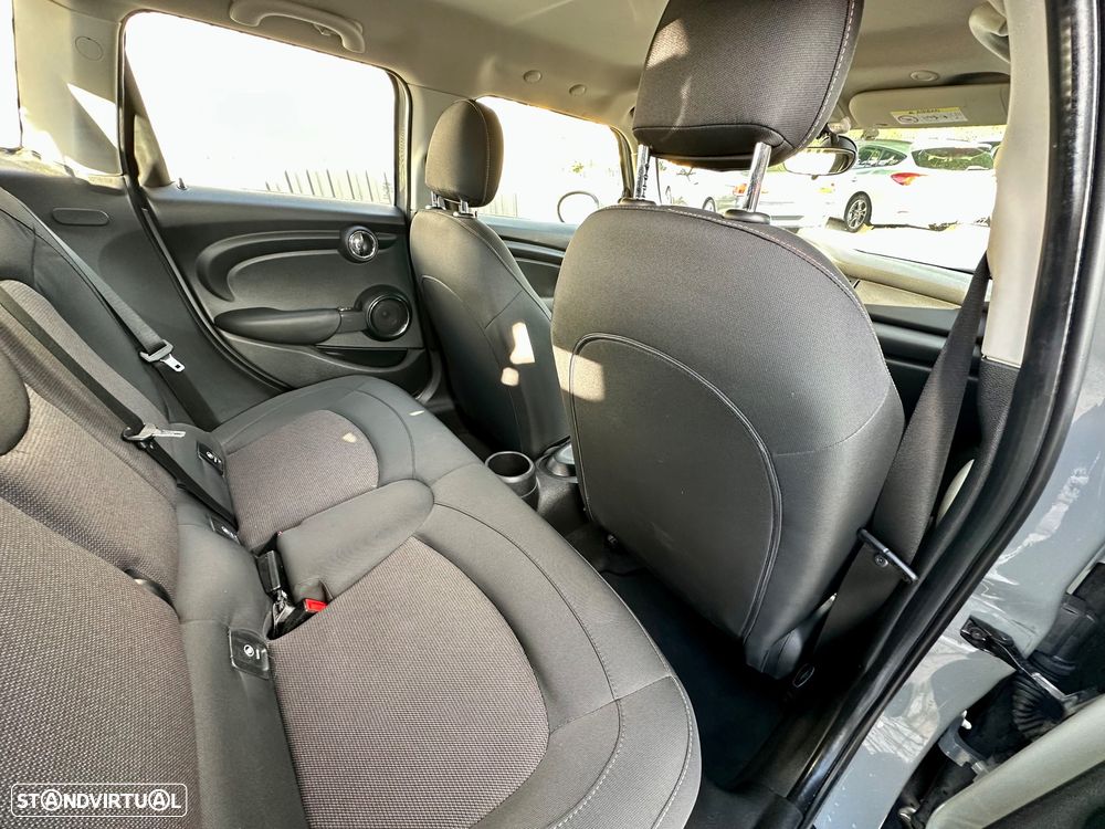 MINI 5 Portas One D - 10