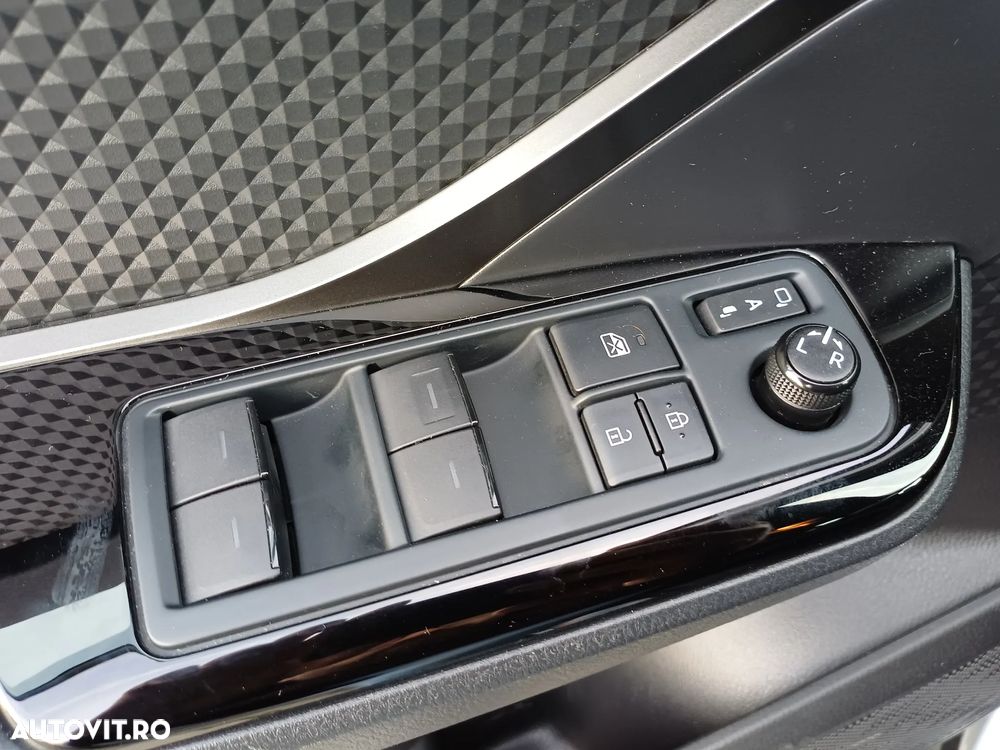 Toyota C-HR 2.0 HSD 184 CP 4x2 CVT Style - 16