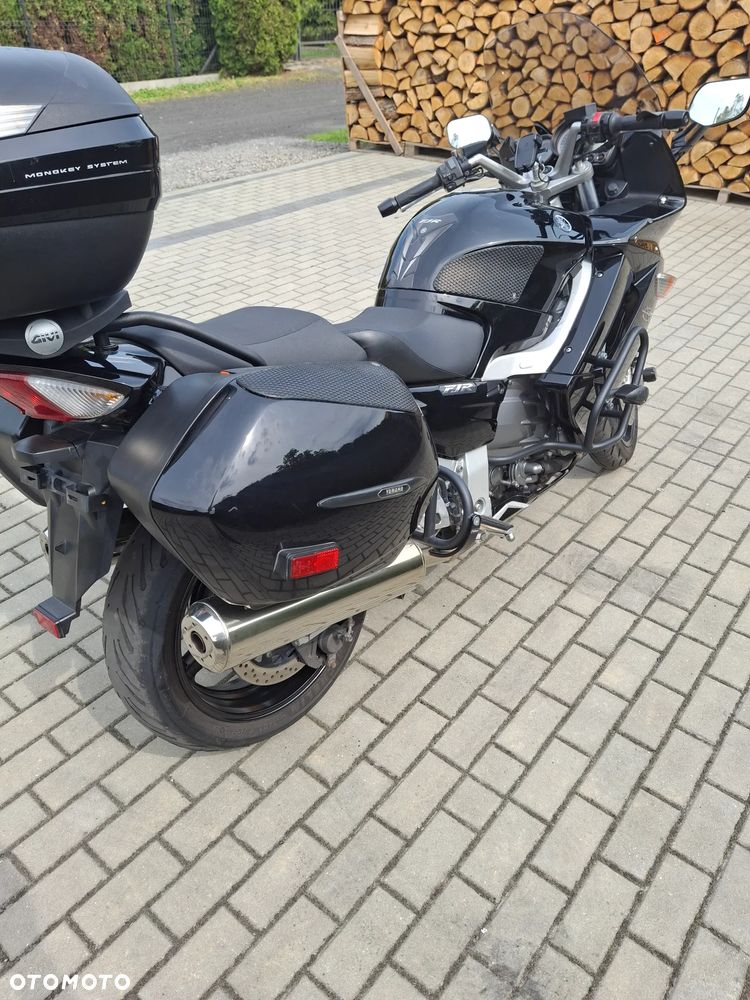 Yamaha FJR - 15