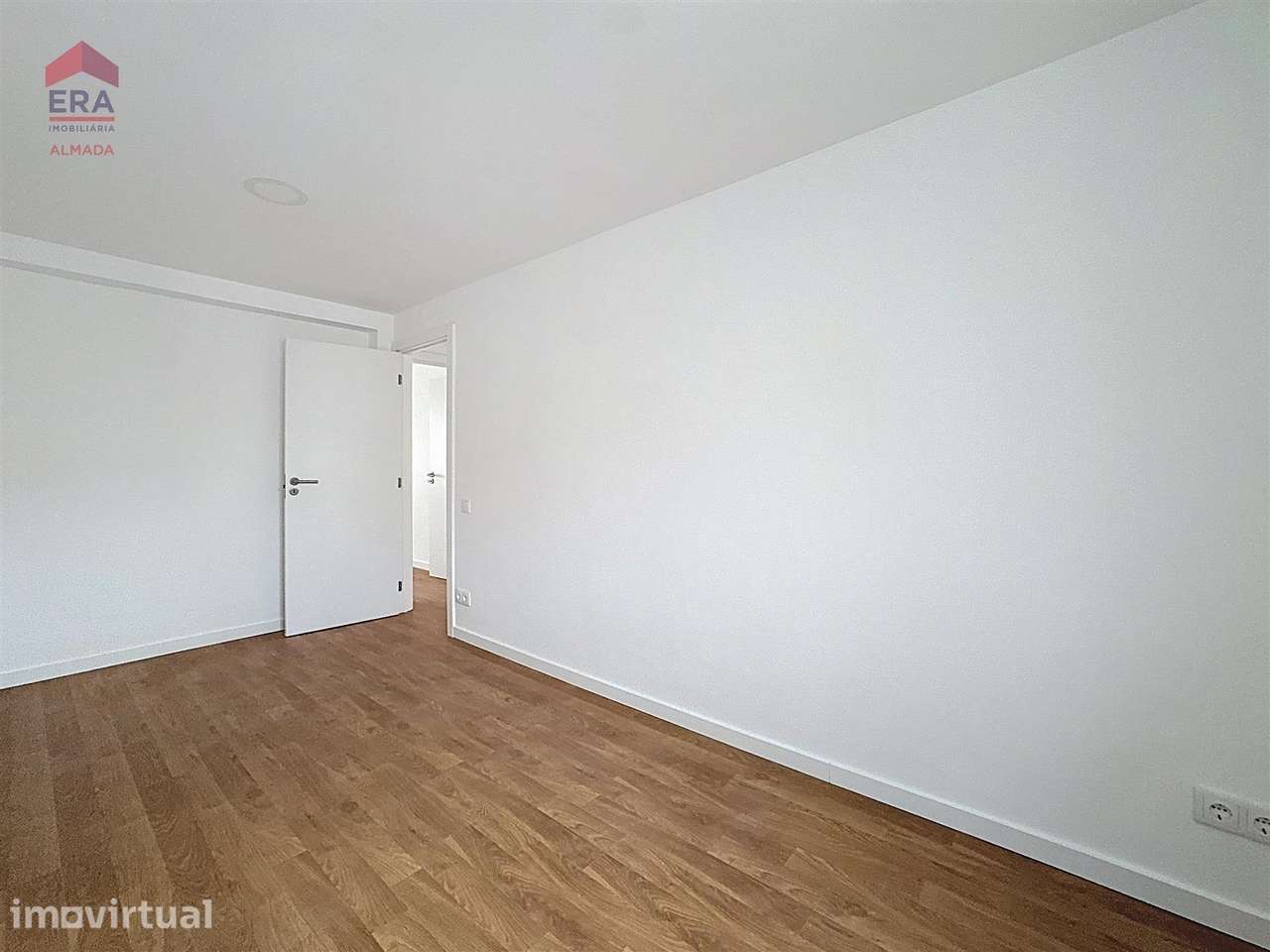 T2 totalmente remodelado -  Almada - Grande imagem: 4/14