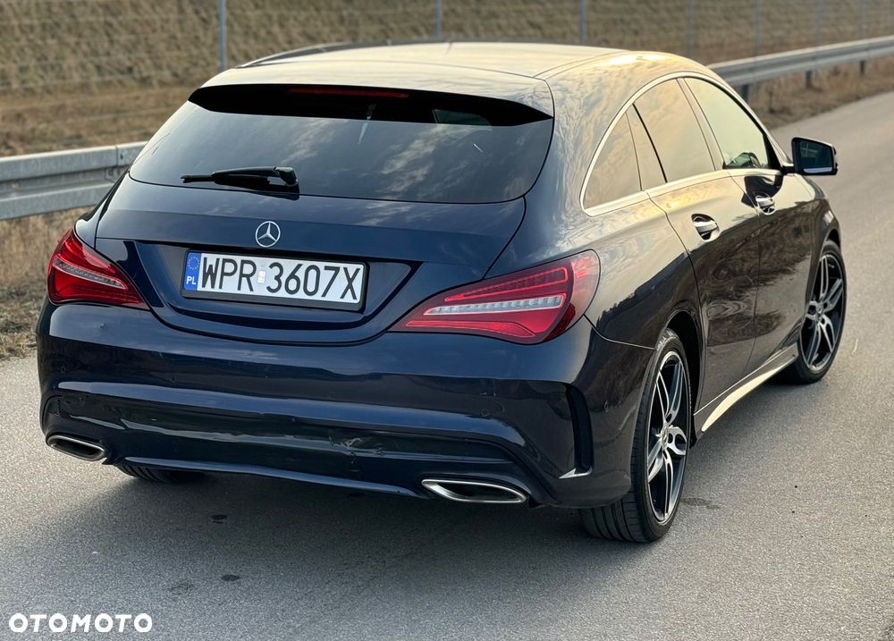 Mercedes-Benz CLA 180 AMG Line - 20
