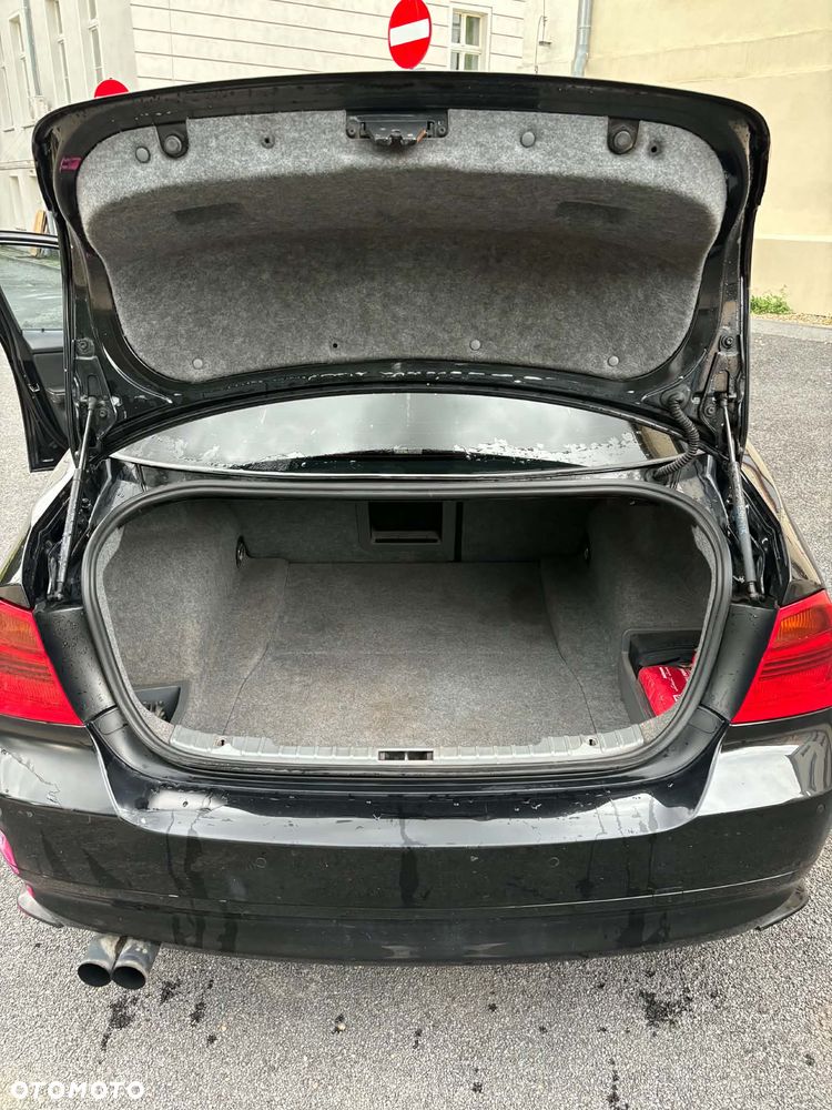 BMW Seria 3 320d - 6