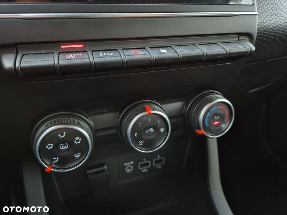 Renault Clio - 21