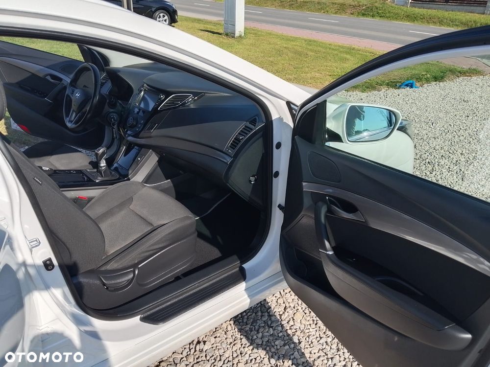 Hyundai i40 1.6 GDI Comfort + - 10