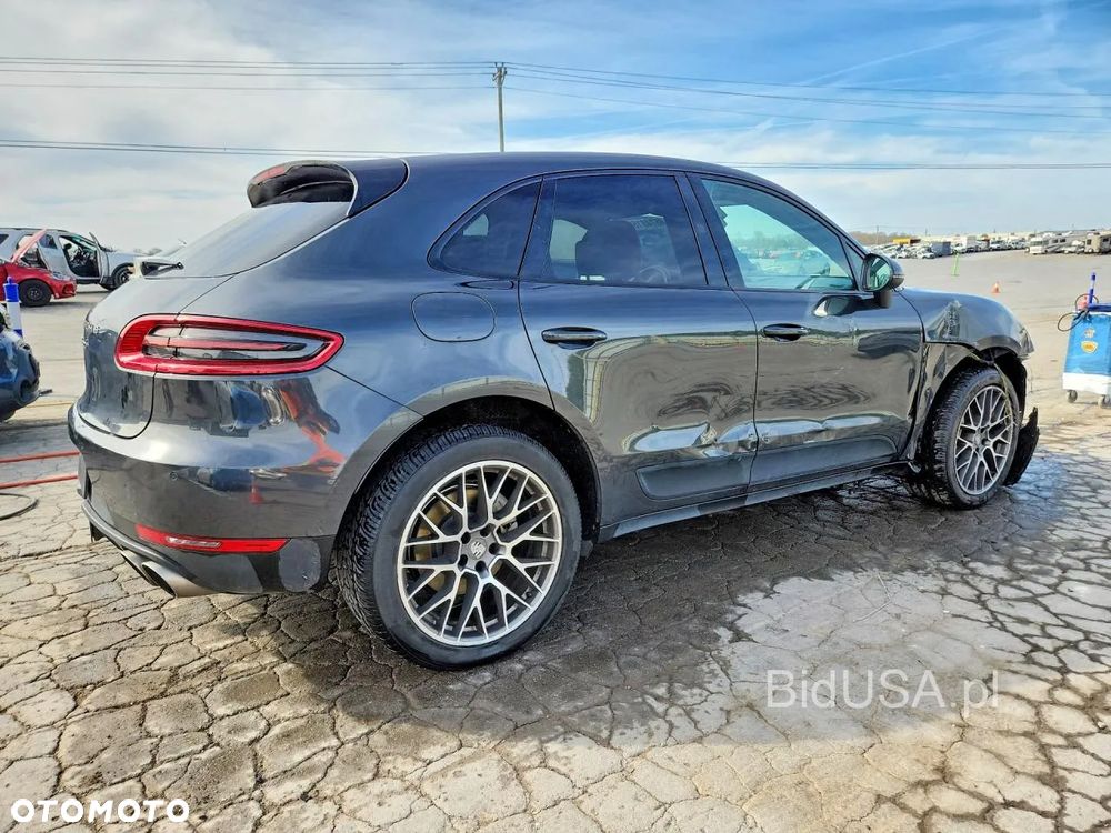 Porsche Macan - 2