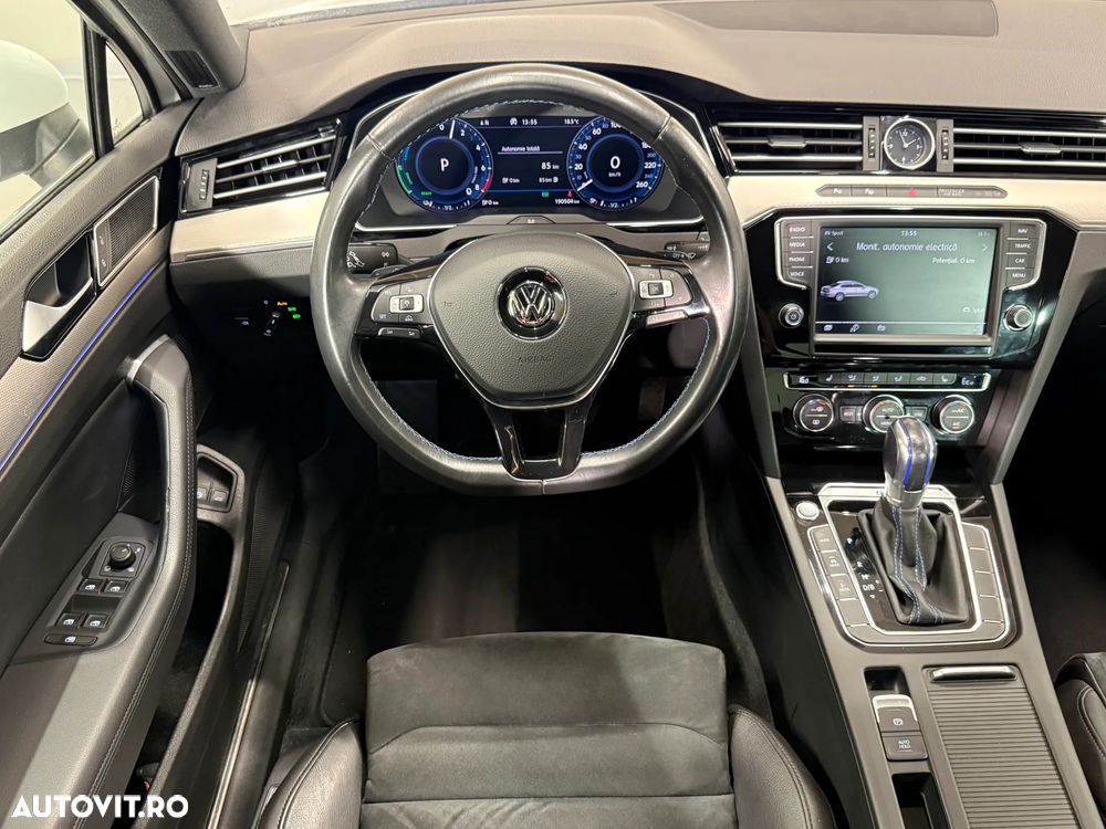 Volkswagen Passat - 7