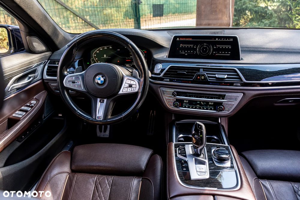 BMW Seria 7 750Ld xDrive sport - 26