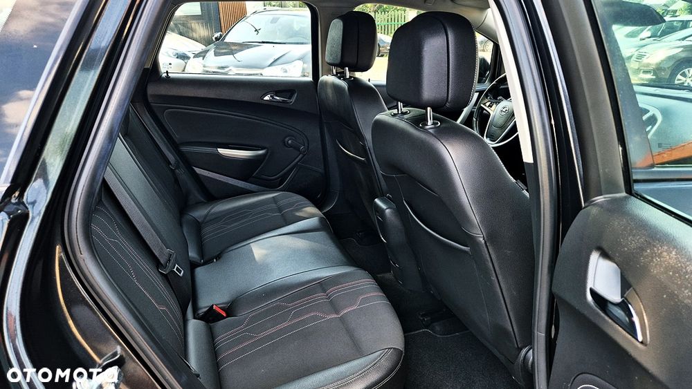 Opel Astra 1.4 Turbo - 36