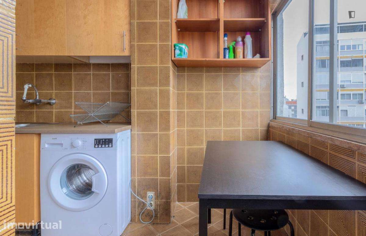 Quarto - localizado em Estrela Lisbon - Grande imagem: 3/10