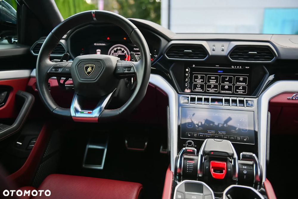 Lamborghini Urus - 14