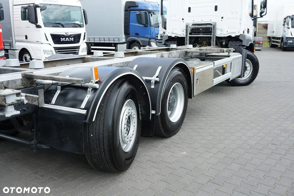 Mercedes-Benz / ANTOS / 2535 / ACC / E 6 / BDF + WINDA / 7.15 , 7.45, 7.82 M / OŚ SKRĘTNA - 19
