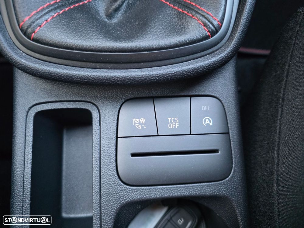 Ford Fiesta 1.0 EcoBoost MHEV ST-Line - 17
