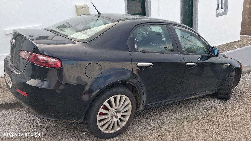 Alfa Romeo 159 1.9 JTDm 16V - 6