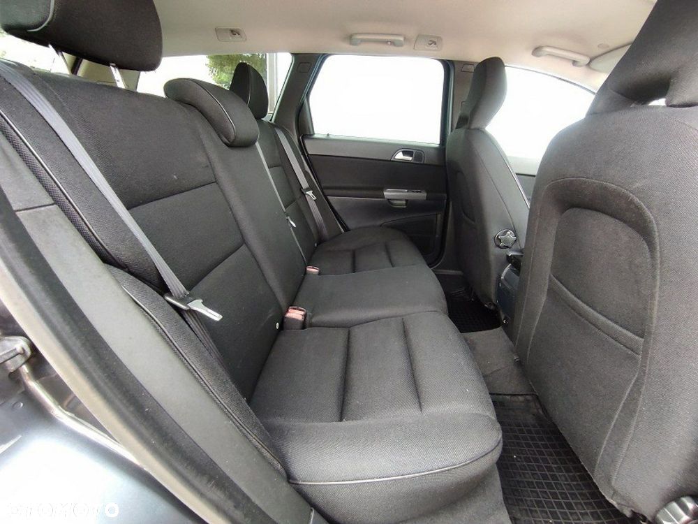 Volvo V50 - 12