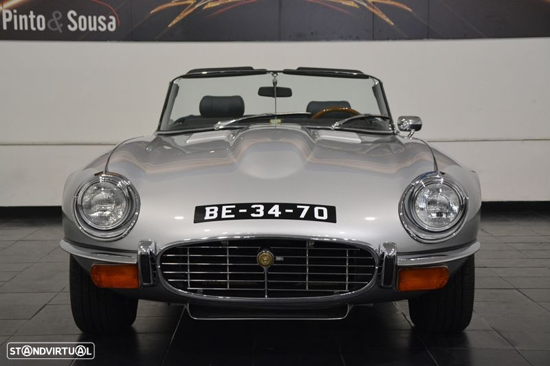 Jaguar E-Type - 4