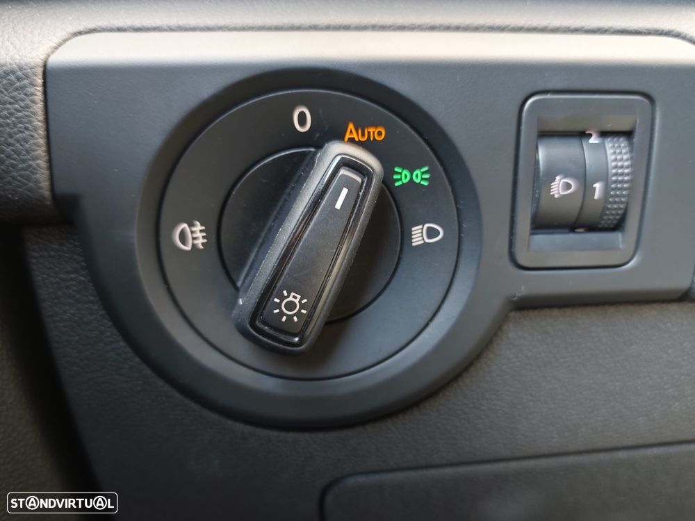 VW T-Cross 1.0 TSI Urban DSG - 30