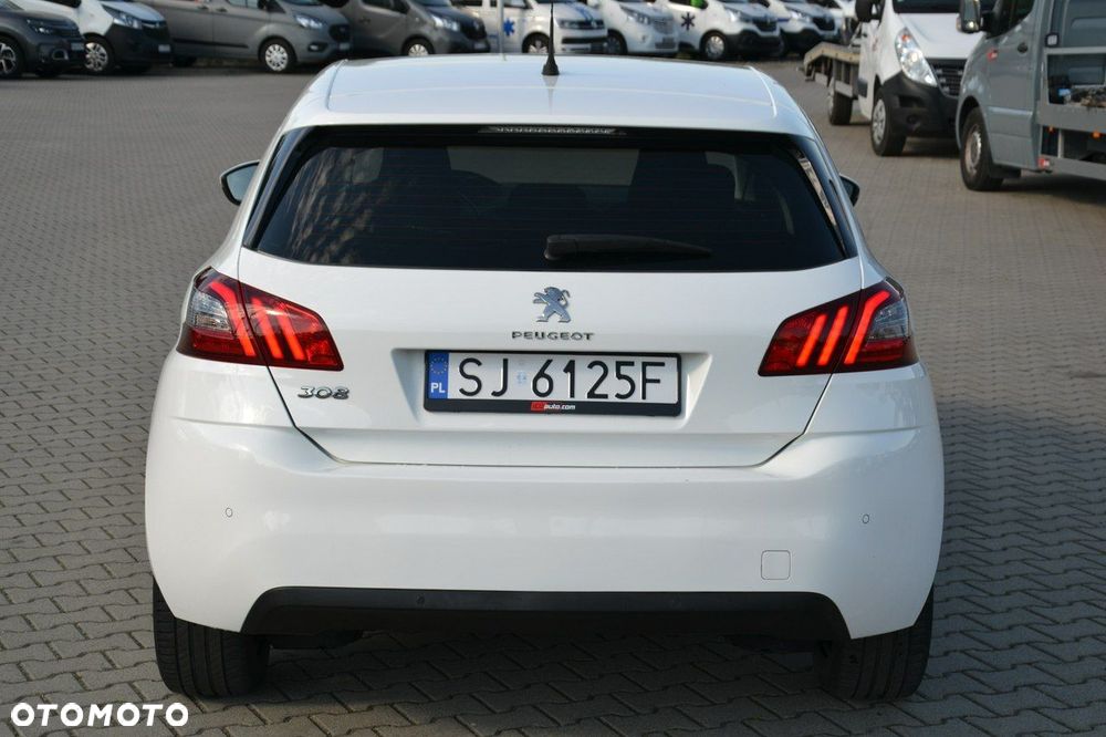Peugeot 308 - 5
