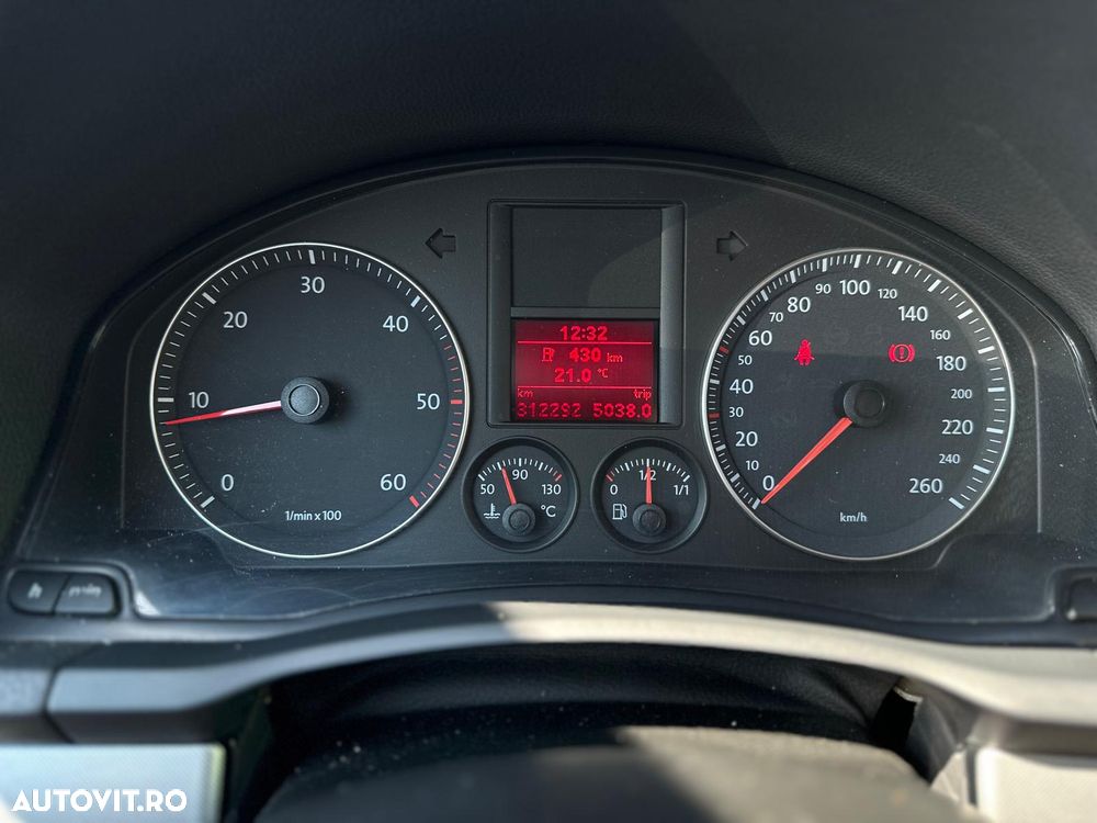 Volkswagen Jetta 1.9 TDI Comfortline - 7