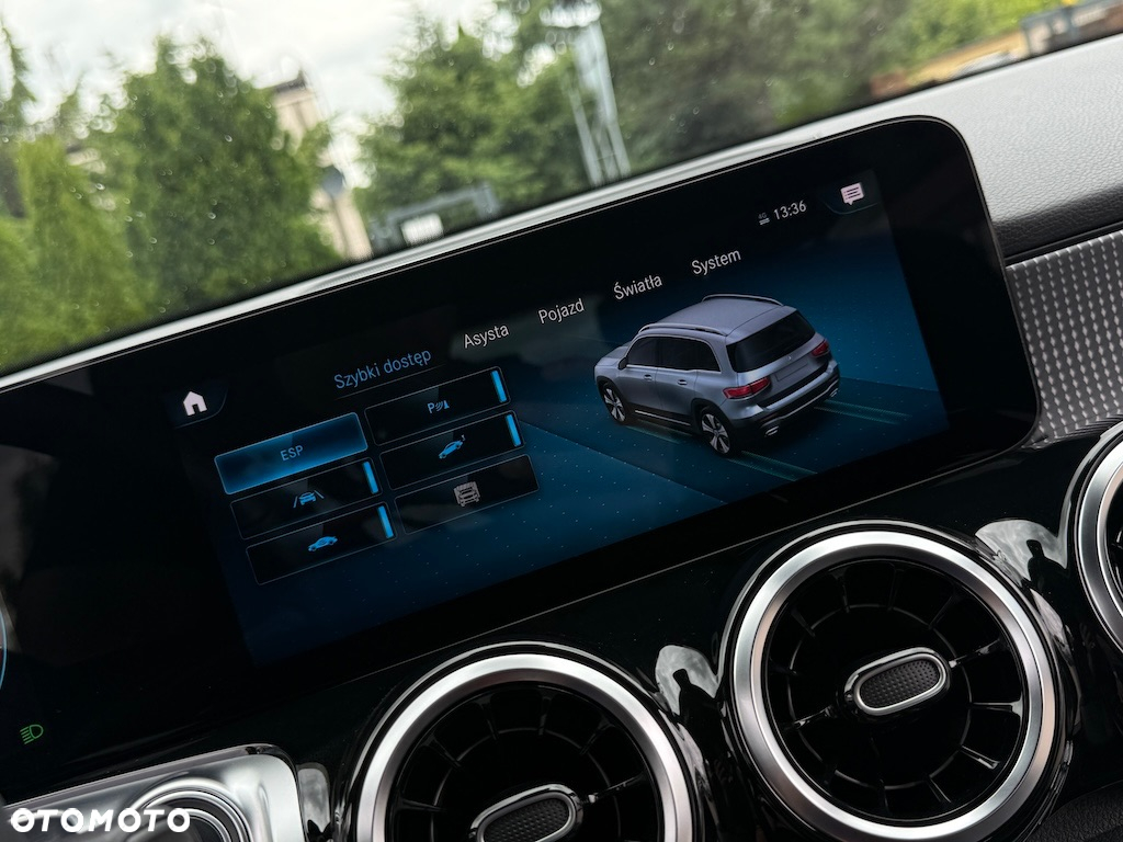 Mercedes-Benz GLB 200 d 8G-DCT - 28