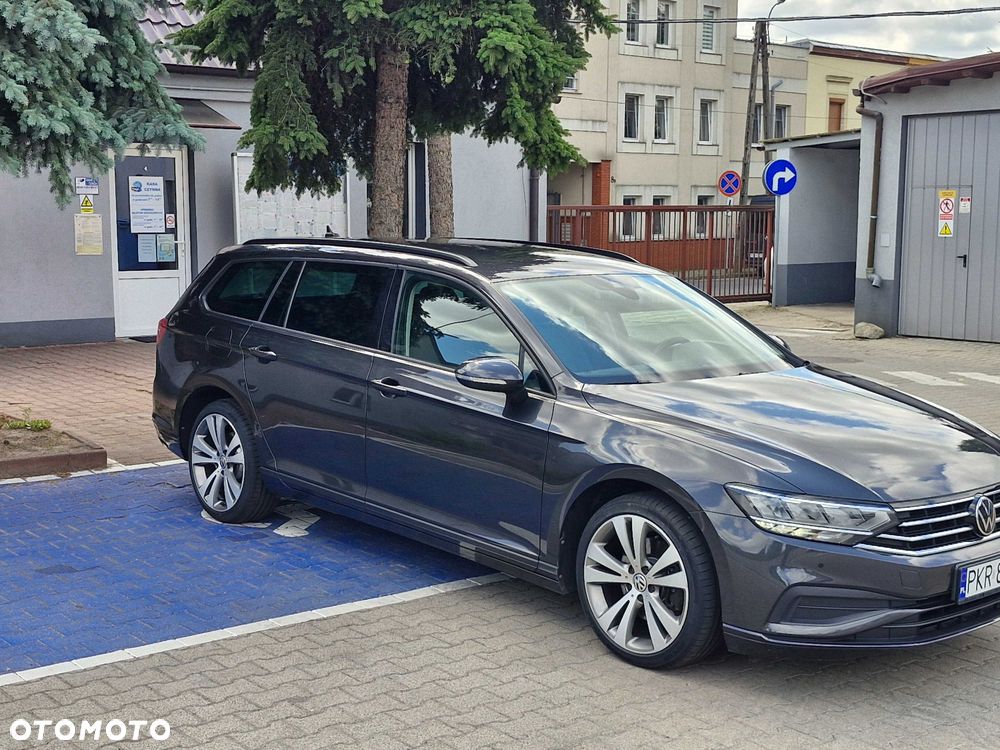 Volkswagen Passat - 2