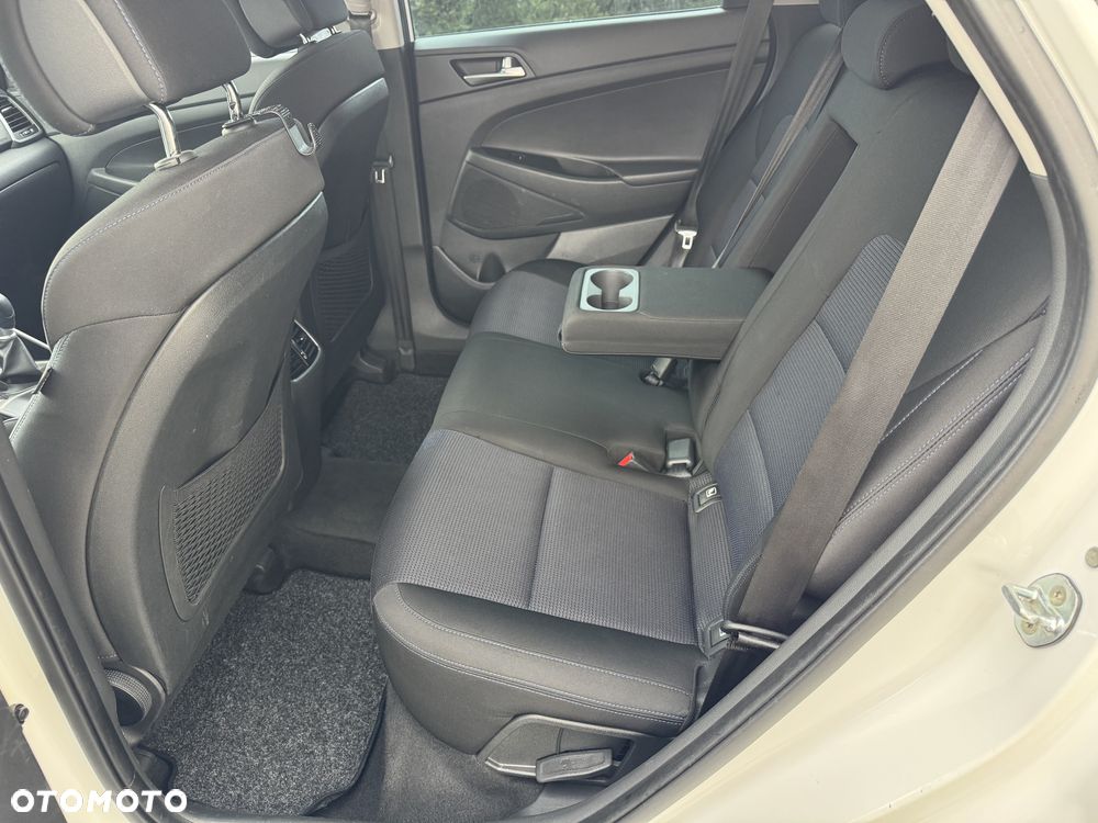 Hyundai Tucson blue 1.7 CRDi 2WD Style - 13