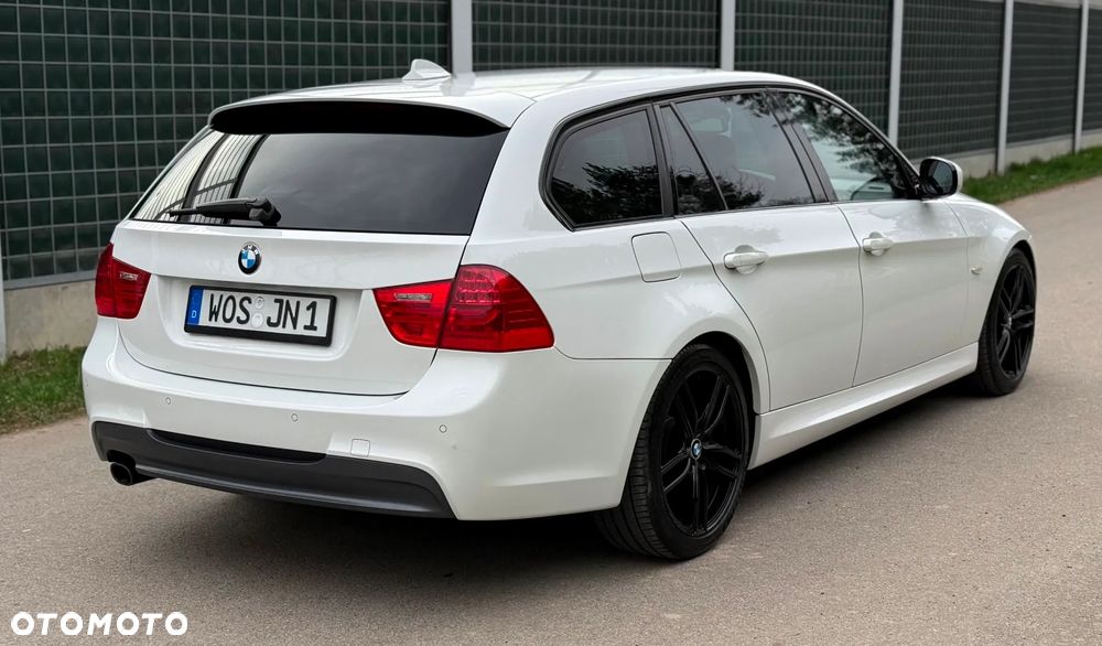 BMW Seria 3 318i Edition Sport - 40