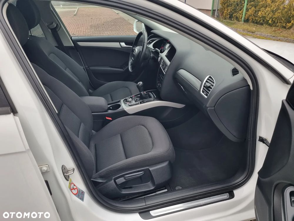 Audi A4 Avant 2.0 TDI DPF Ambiente - 35