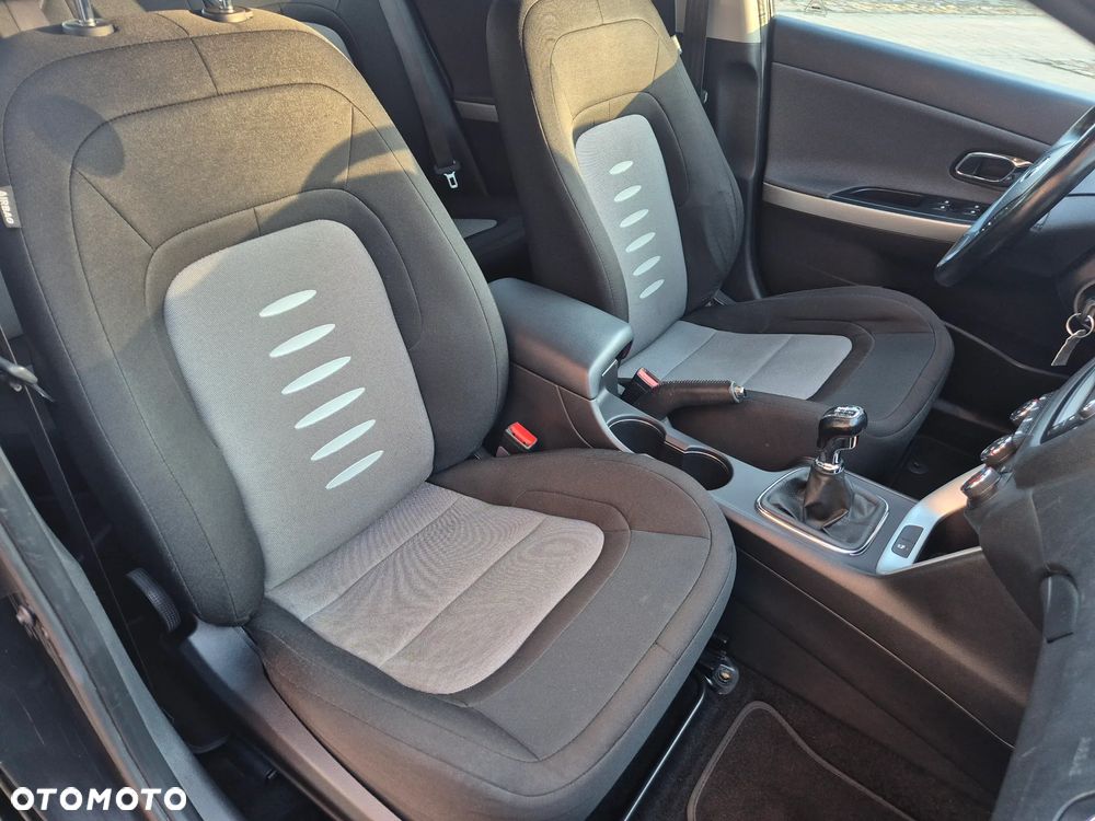 Kia Ceed 1.6 GDI Dream-Team Edition - 6