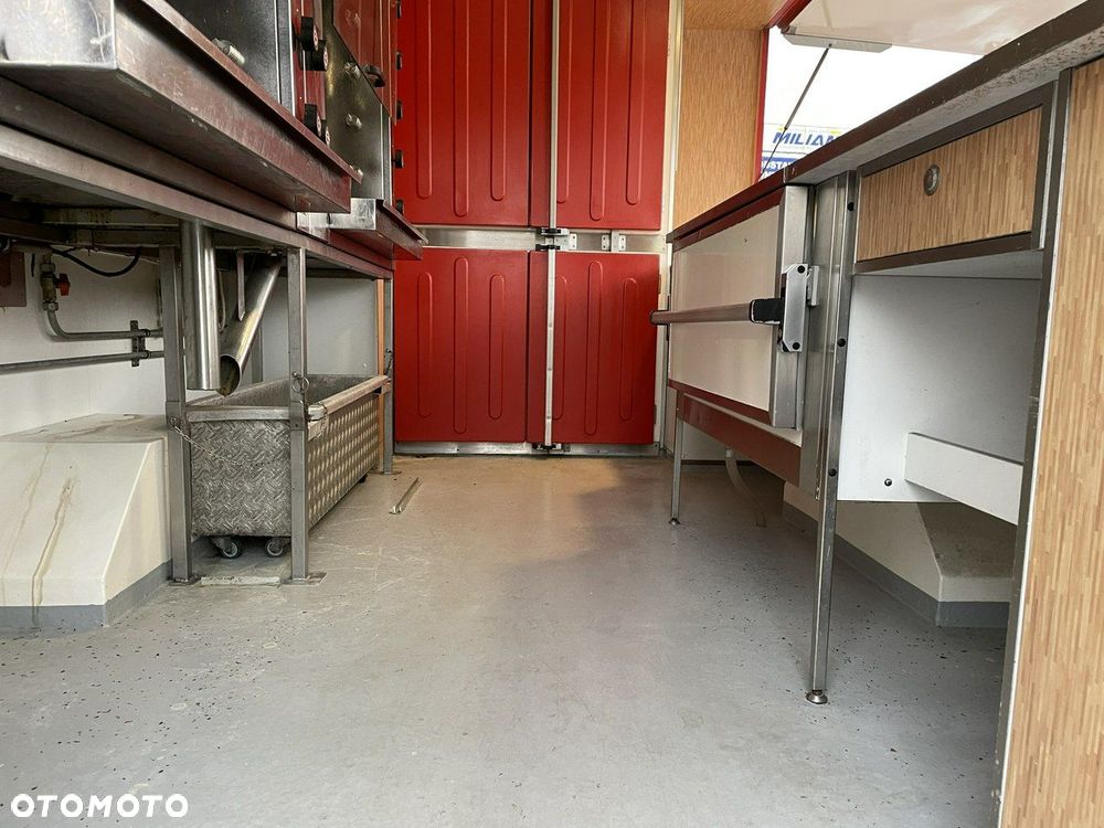 Mercedes-Benz Sprinter - 30