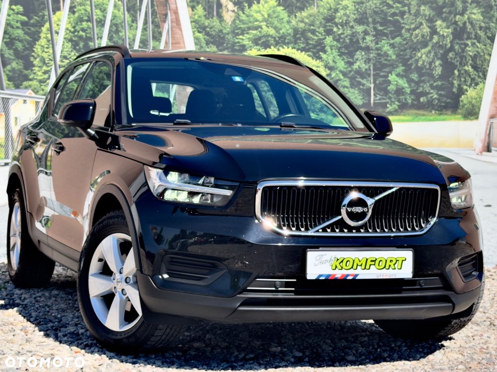 Volvo XC 40 T3 Momentum Pro - 1