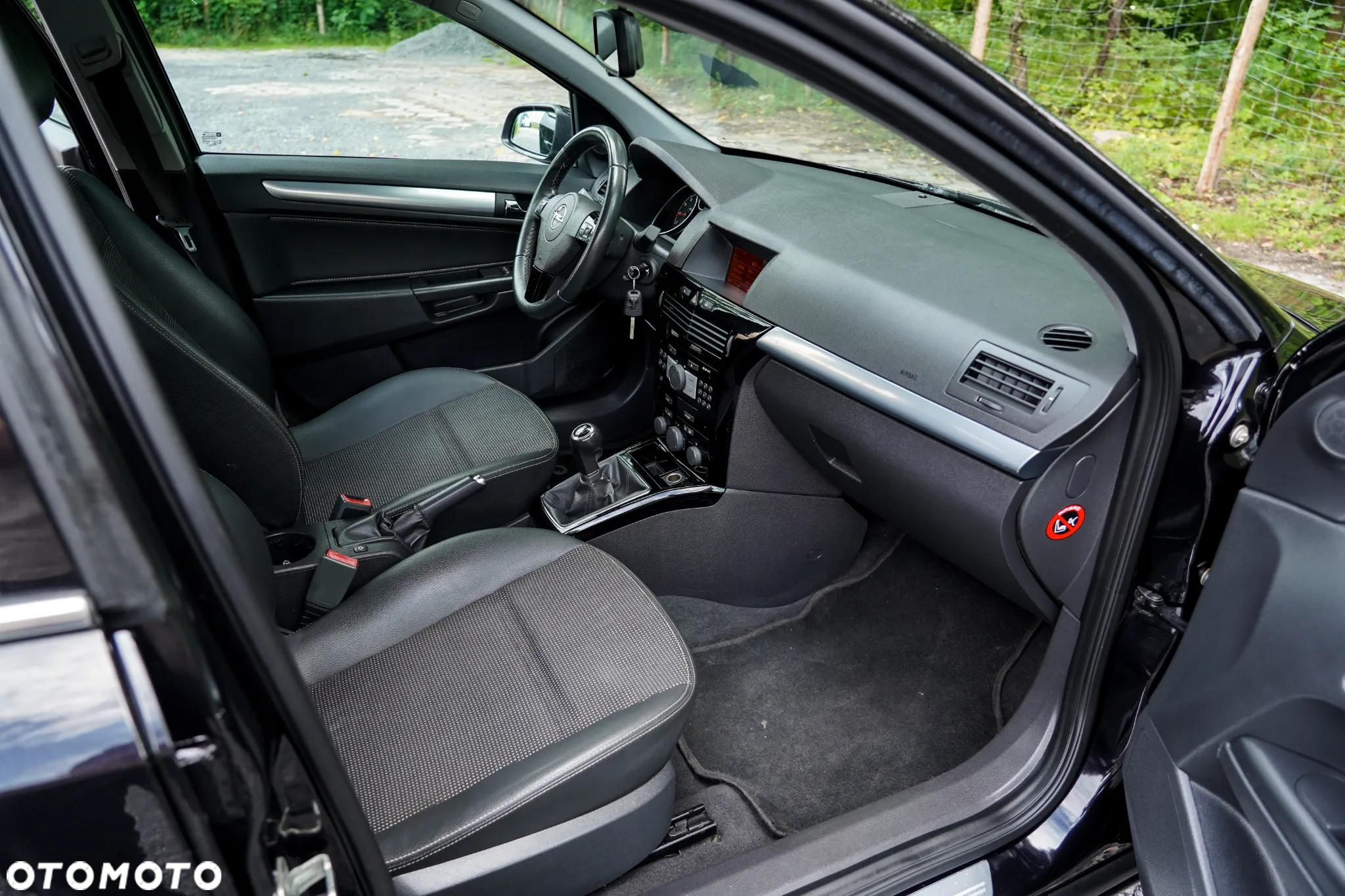 Opel Astra GTC 1.4 Active - 29
