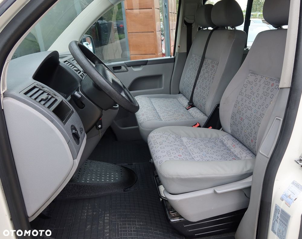 Volkswagen Transporter - 9
