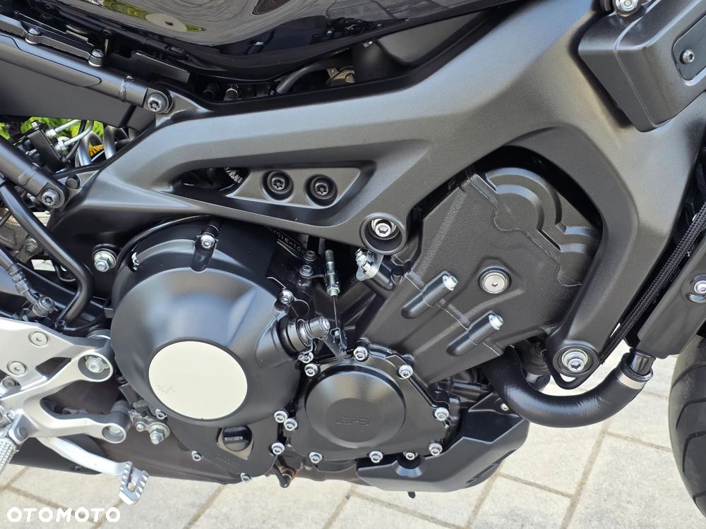 Yamaha XSR - 21