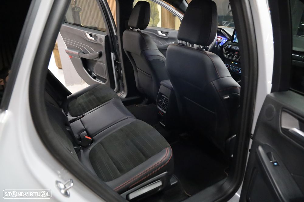 Ford Kuga 2.5 PHEV ST-Line X - 31