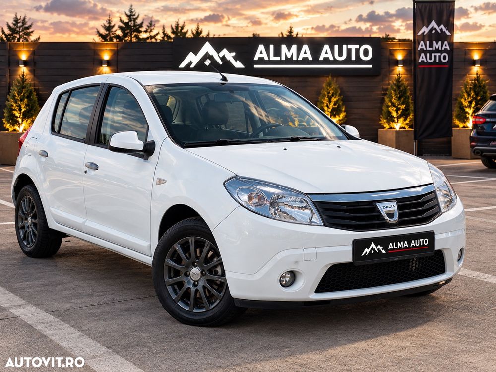 Dacia Sandero 2010 photo 2