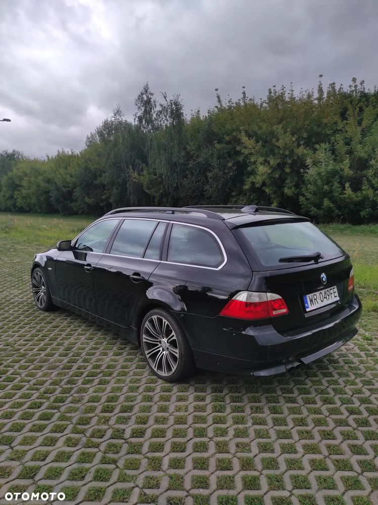 BMW Seria 5 525xi - 6