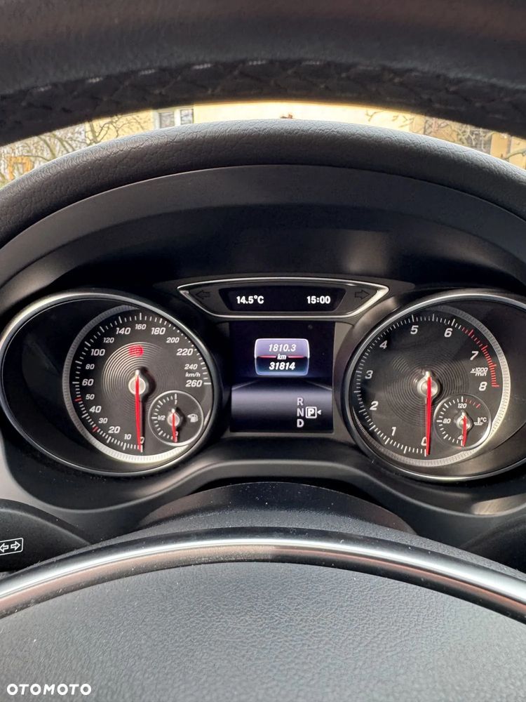 Mercedes-Benz GLA 200 7G-DCT AMG Line - 16