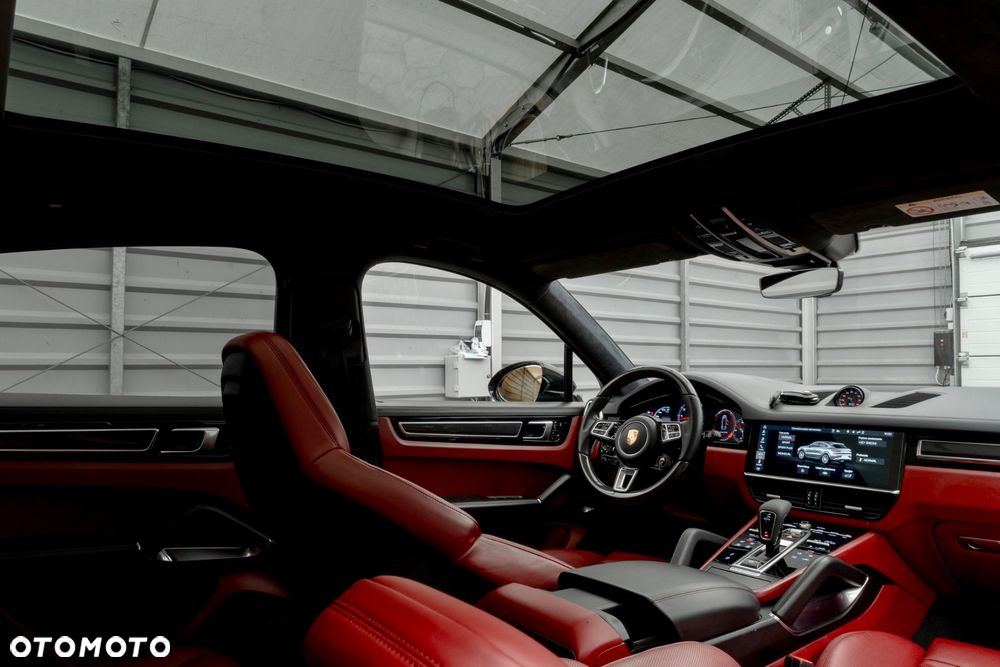 Porsche Cayenne - 23