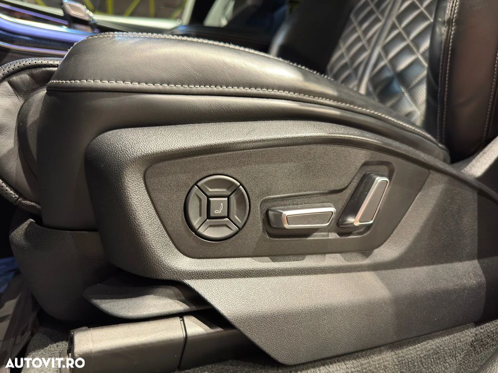 Audi SQ8 4.0 TFSI quattro Tiptronic - 25