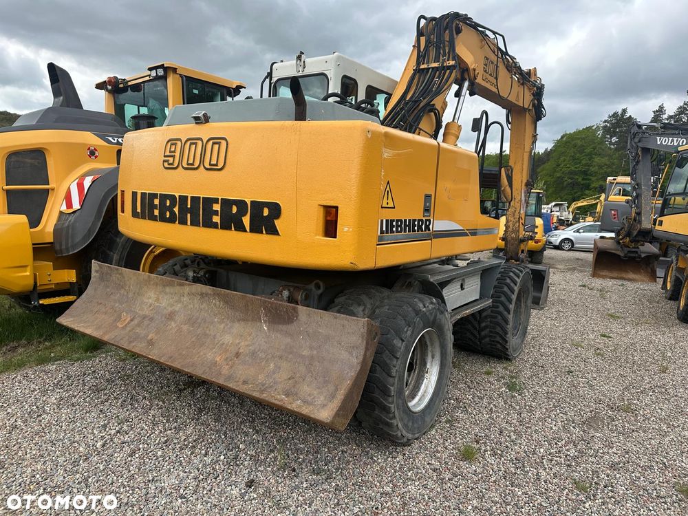 Liebherr A 900B Litronic - 1
